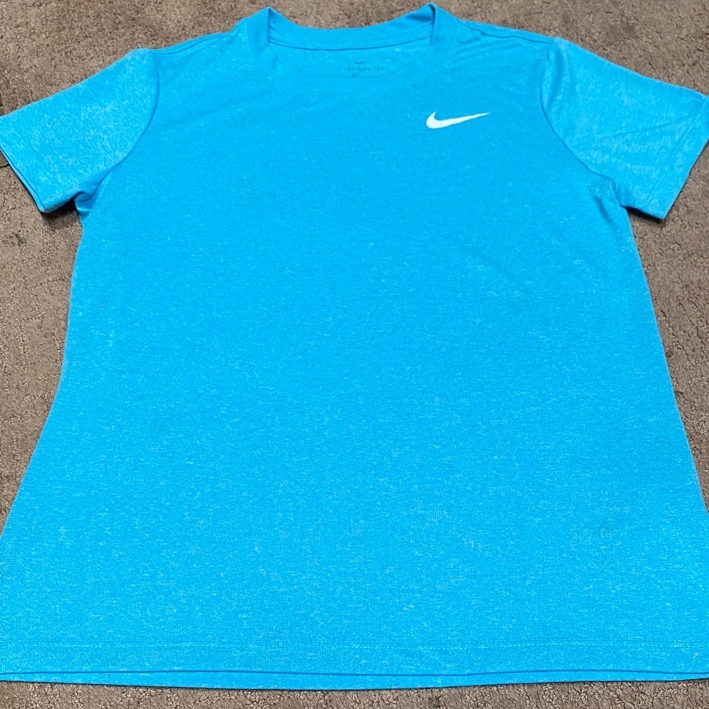 Nike Blue Short Sleeve Soft Tee-Small Activewear Summer Workout Athletic - Picture 1 of 9